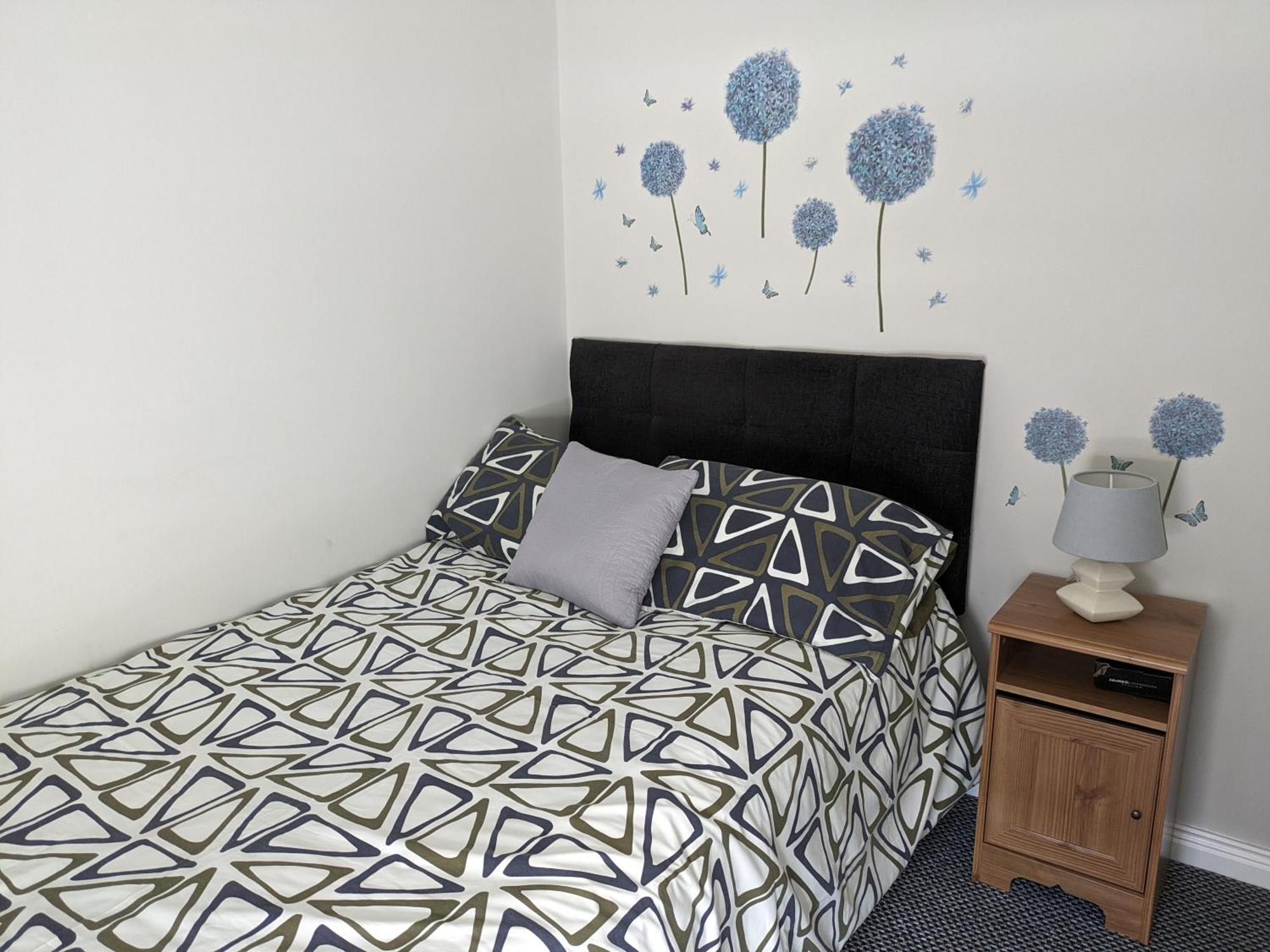 Maire Toireasa - Cosy Refurbished Property In The Gaeltacht Quarter Belfast Room photo